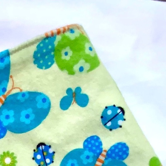 FLANNEL GIFT SET, Pure Cotton Flannel Burp Cloth and Reusable Wipes - Picture 4 of 5